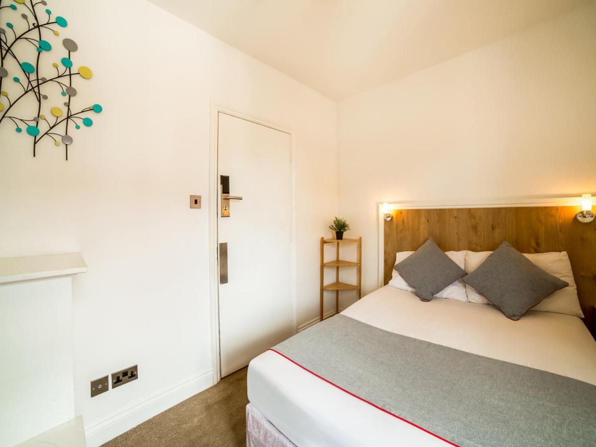 Oyo Tamtam Acton Hotel London Eksteriør bilde