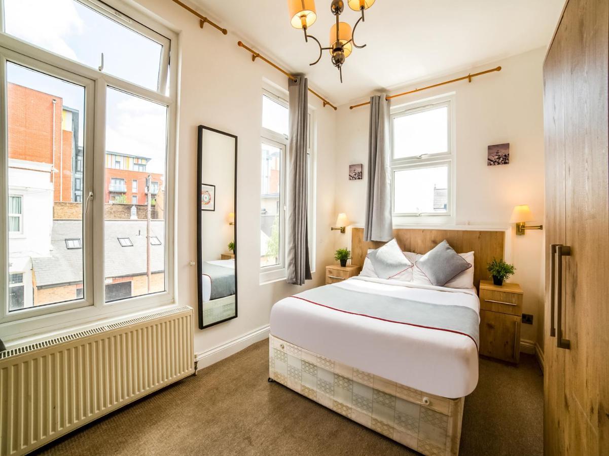 Oyo Tamtam Acton Hotel London Eksteriør bilde