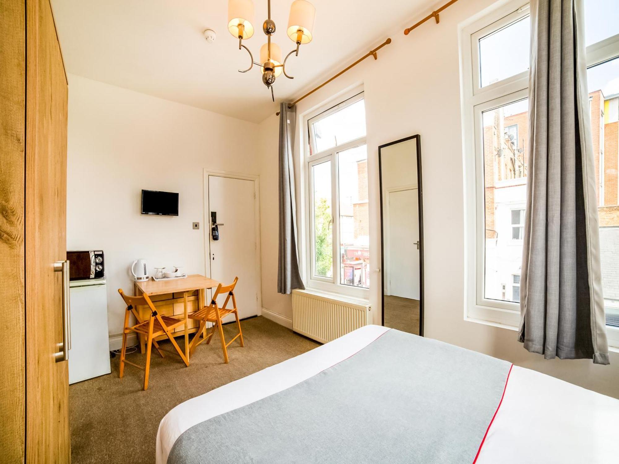 Oyo Tamtam Acton Hotel London Eksteriør bilde
