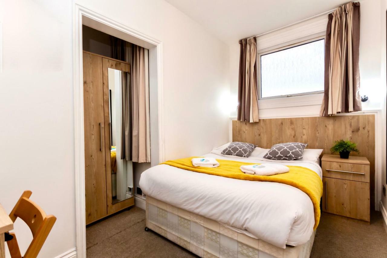 Oyo Tamtam Acton Hotel London Eksteriør bilde