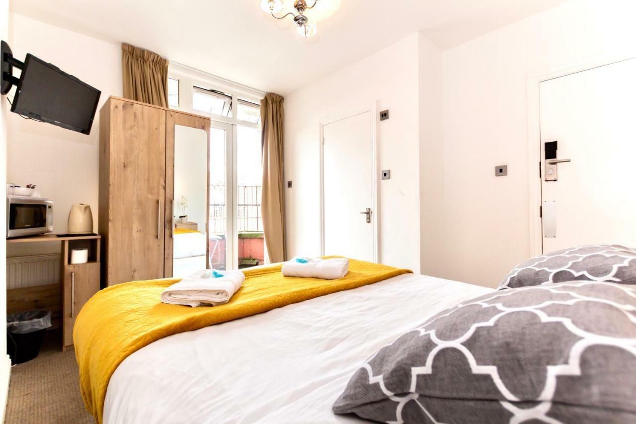 Oyo Tamtam Acton Hotel London Eksteriør bilde