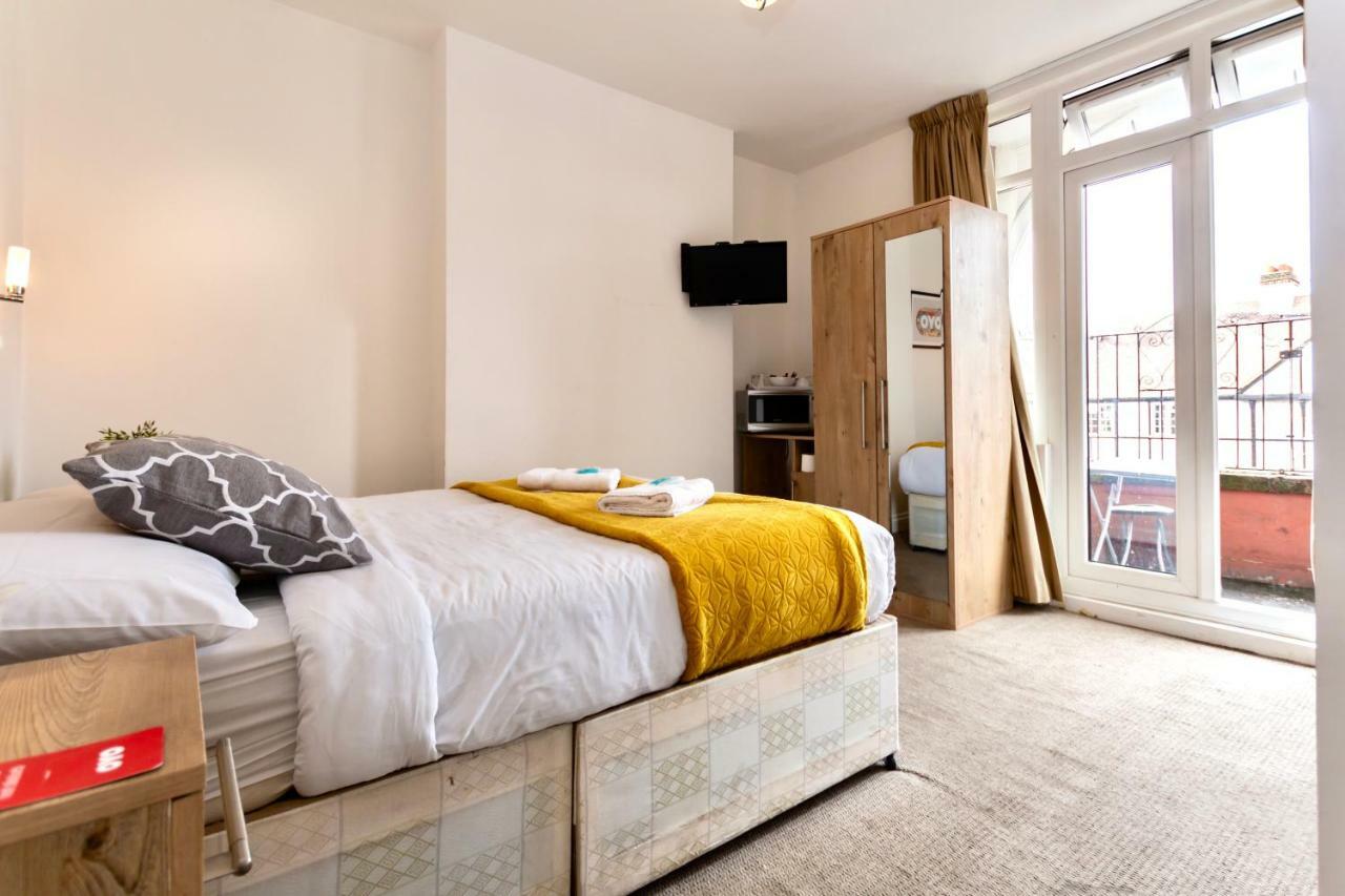 Oyo Tamtam Acton Hotel London Eksteriør bilde